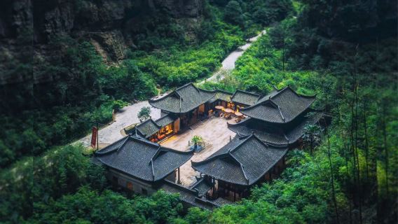 Tour privato di 1 giorno a Chongqing: Ponte Naturale dei Tre Ponti di Wulong, Montagna delle Fate e Galleria del Fiume Wu