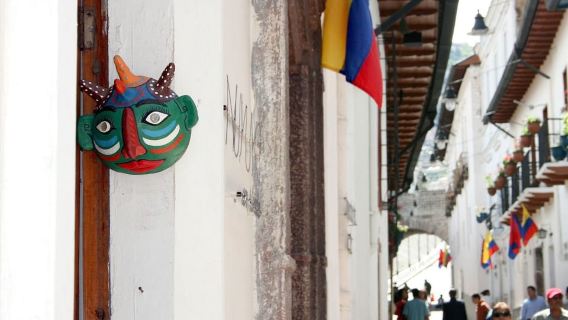 Quito: Old Town Highlights & Food Tour