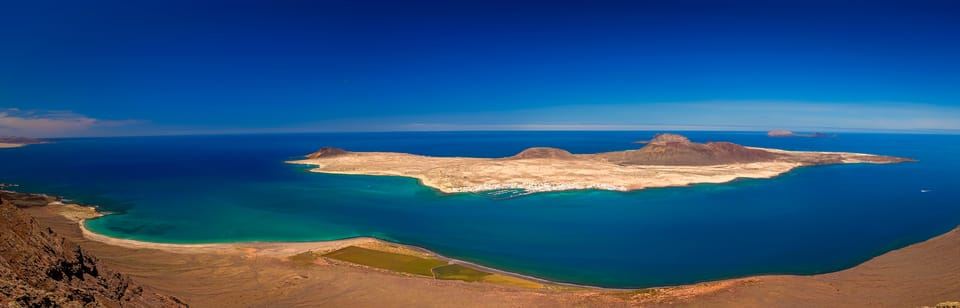 Lanzarote: Cueva de los Verdes & Jameos del Agua Tour