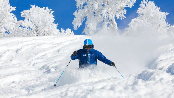 Skiing lessons at Kiroro Snow World in Japan with SAJ-certified Chinese/English instructors - 4.5-hour course for beginners with no pressure