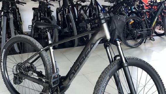 E-Bike Tour for Adventure Seekers