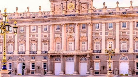 พระราชวังมาดริด: บัตรเข้าชมแบบไม่ต้องต่อคิว + ทัวร์พร้อมไกด์