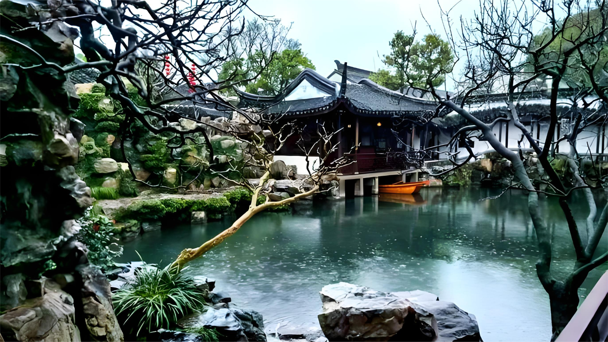 Suzhou 1-Day English Small-Group Tour: Master-of-Nets Garden, Pingjiang Road , Silk Museum