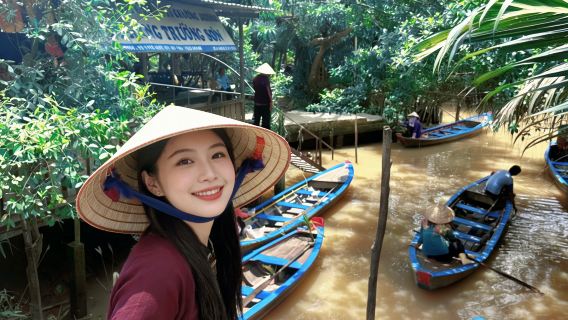 ホーチミン・メコン川ワンデーツアー【中国語/英語ガイド+伝統的な手漕ぎボートでココナッツ林クルーズ+観光のみのツアー】