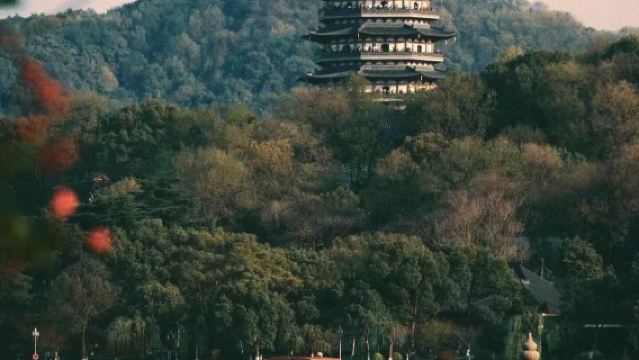 Traducción/guía en Hangzhou, China - Idiomas como inglés, ruso, japonés y otros - Traducción para ferias - Traducción comercial - Visitas turísticas - ¡Consultas bienvenidas! ^-^