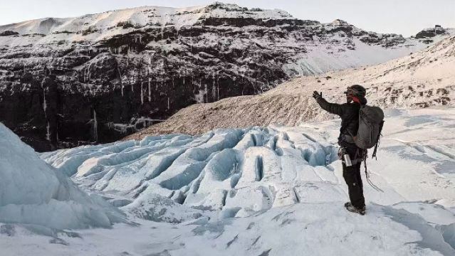 6hr Glacier Hiking Adventure at Vatnajökull/Skaftafell in Iceland