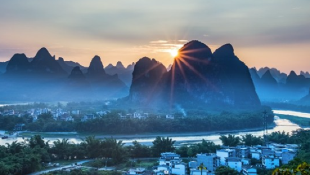 Tour giornaliero personalizzato a Yangshuo, Guangxi: itinerario rilassante (per famiglie con bambini)