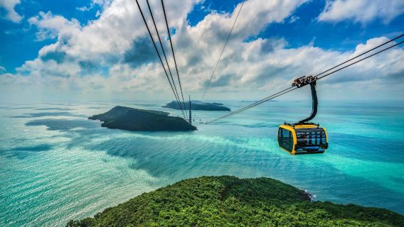 Phu Quoc Island big boat three-island tour + Thom island cable car + water park + snorkeling + aerial photography + hotel transfer