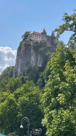Departing from Zagreb: guided 1-day tour to Ljubljana and Lake Bled (admission ticket not included)
