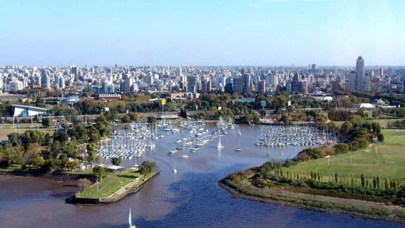 Private chartered tour to Tigre merchandise in Buenos Aires, Argentina