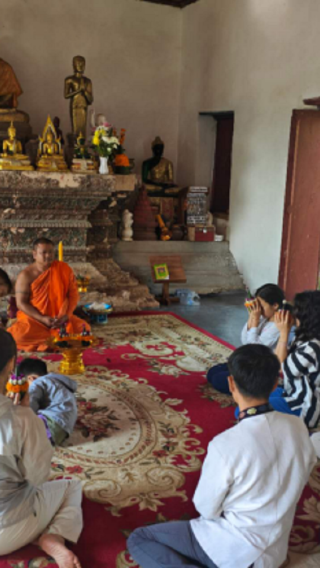 ทัวร์ครึ่งวันเดินป่าชมหมู่บ้านเชียงแมน หลวงพระบาง (รวมบริการรับส่งและอาหารกลางวัน)