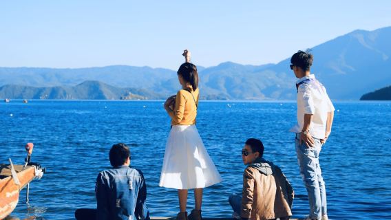 麗江瀘沽湖一日遊【打卡女神灣+遊船觀出水口】360環湖+純玩