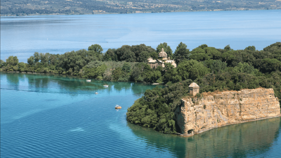 義大利白露裡治奧+博爾塞納湖包車一日遊行程自由中文司機