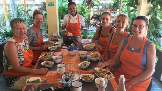 Экскурсия по рынку Ко Самуи и мастер-класс по тайской кухне с практикой