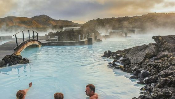 골든 서클 & 블루 라군: 레이캬비크 출발 소그룹 투어 (입장료 포함)