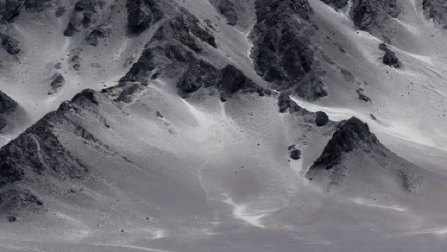 敦煌黑獨山一日遊【九層妖塔基地+黑獨山+胭脂山包車一日遊】