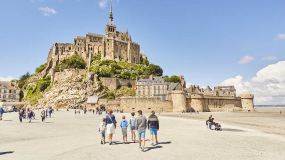 однодневный тур в Мон-Сен-Мишель во Франции (собственный сервис + входной билет в аббатство + возможность выбора экскурсии на разных языках)