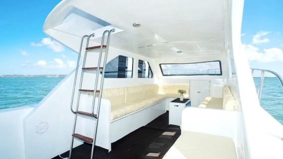 Bali Private Charter - Premium 14-Seater Speedboat "Goddess": 1-day Tour to Penida Island and Nusa Lembongan