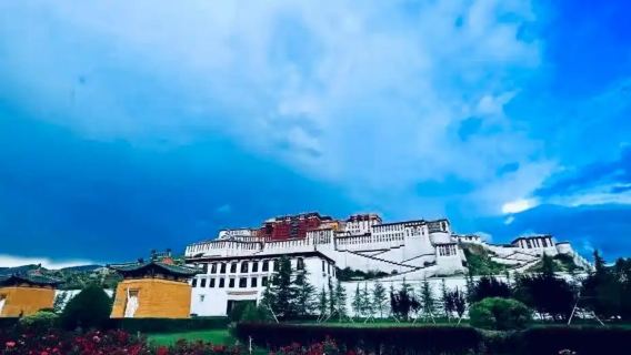 Huxiang Road Grand Loop Private Tour for Foreign Tourists (Customized Itinerary)