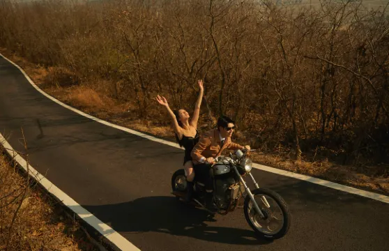 賀州Trip Moments【婚禮跟拍 街拍 抓拍 航拍 攝影錄影/多語言翻譯/底片全送/動作指導】