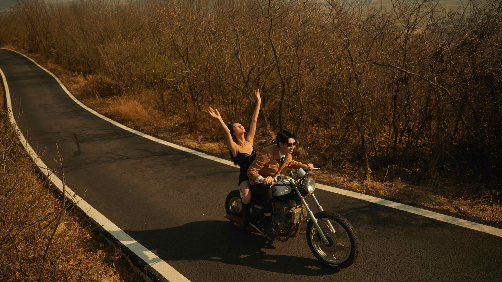 Hezhou Travel Photography[Driver and director + makeup and clothing + itinerary customization + aerial micro-film + free negatives + no limit on the number of people]