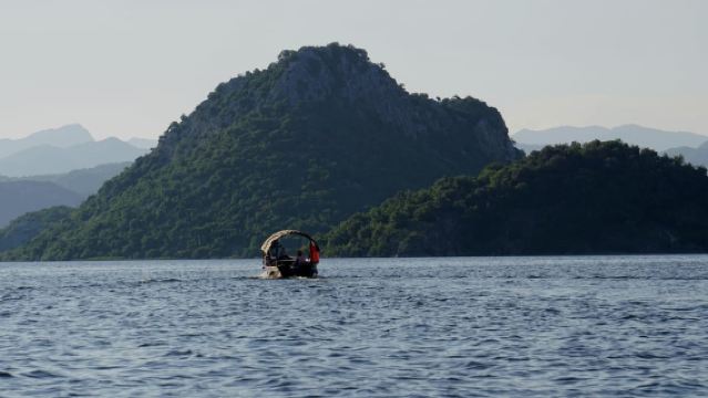 Skadar Lake: Explore the nature and national cuisine