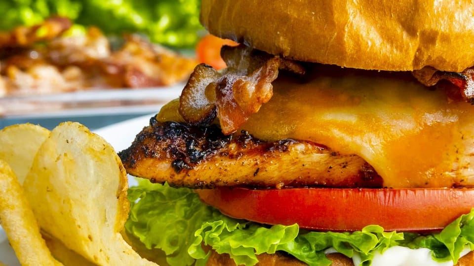 Maui: Haleakala Sunset and Stargazing Tour with Dinner