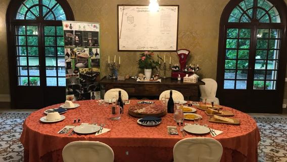 Modena: Makan tengah hari Balsamic dengan Lawatan Gudang Cuka dan Merasai