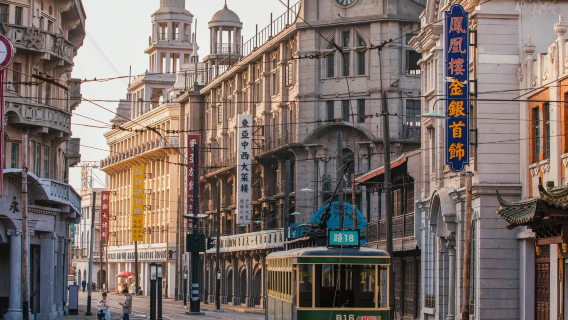 Công viên Điện ảnh Thượng Hải + Tình Cổ Thượng Hải + Vườn Dự Viên Thượng Hải (Yu Garden) + Miếu Thành Hoàng + Du thuyền đêm Hoàng Phố Giang