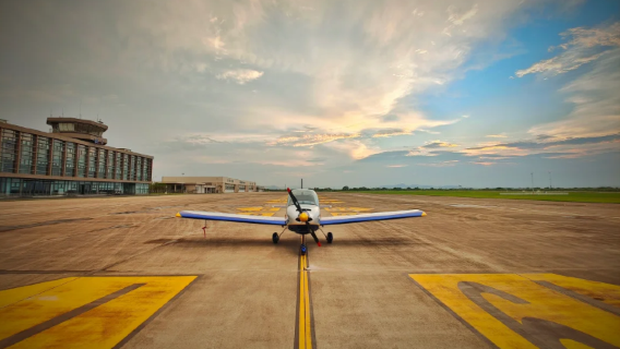 浙江湖州德清莫干山通用機場固定翼飛行體驗【專業教練一帶一飛行+贈送視訊拍攝】