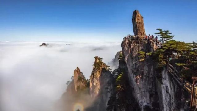 黃山+夜賞《徽秀》私人導覽一日遊【導遊陪爬+專車接駁】