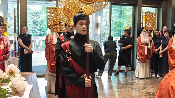 Se den tusindår gamle sceneforestilling om Ba-folkets udvidelse | Chongqing Ceremonibanket fra Ba-riget. Immersiv nationalstil kulturel festmåltid + dobbeltoplevelse af Ba-Yu gammel banket