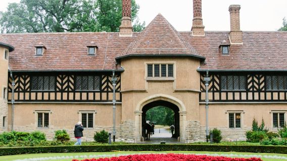 Potsdam: Guided Bike Tour + Roundtrip Train Transfer from Berlin