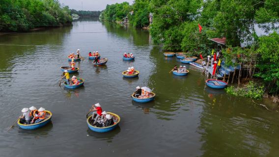 Corso di cucina vietnamita ed esperienza in barca di bambù a Phu Quoc