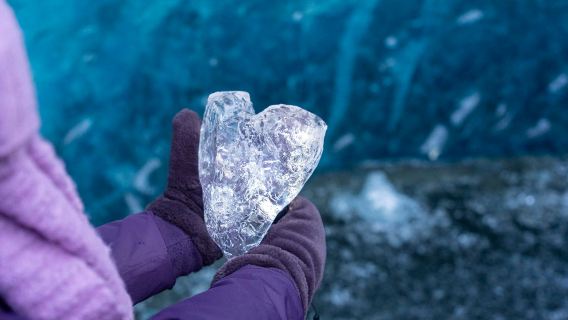 [Daily Departures for Urgent Bookings] Choose Between Iceland Glacier Hiking or Blue Ice Cave Tours, Optional Departure from Reykjavik