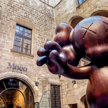 ヴィーナス神殿セックス博物館＋Moco美術館＋サイエンス・センター