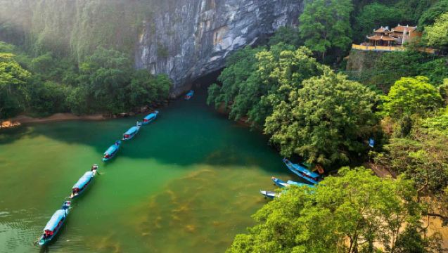 Hue/Quang Tri: Phong Nha Cave & Paradise Cave Full-Day Trip