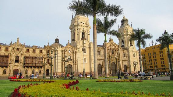 Peru Lima + Muzium Emas + Pusat Sejarah Lima + Tapak Arkeologi Pucllana [Sewaan Peribadi Bandar]