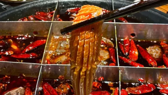 Chongqing Nanbin Road Long Hotpot | Xiahaoli Filiale (Authentischer alter Chongqing-Brühe + reichhaltige frische Fleischgerichte + in der Nähe des Xiahaoli-Fotospots)