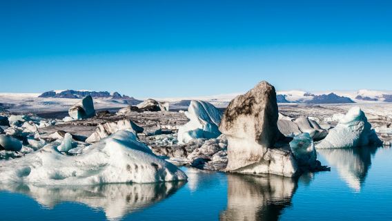 Jökulsárlón Glacier Lagoon: Roundtrip from Reykjavik