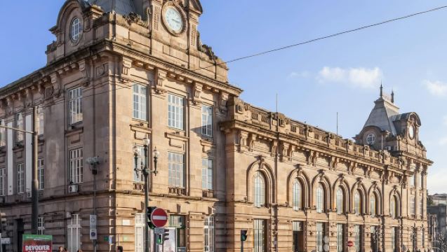 Porto: Halbtägige Stadtrundfahrt mit Bus, Portweinverkostung und Bootsfahrt