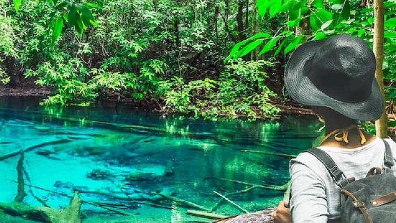 Khlong Thom