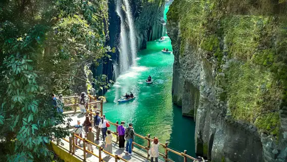 Kyushu Nature Escape Day Tour: Takachiho Gorge, Amano-Iwato & More