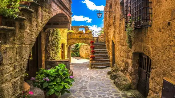 ทัวร์ 1 วันในทัสคานี อิตาลี [Civita di Bagnoregio + Montepulciano + ไปกลับโรม]