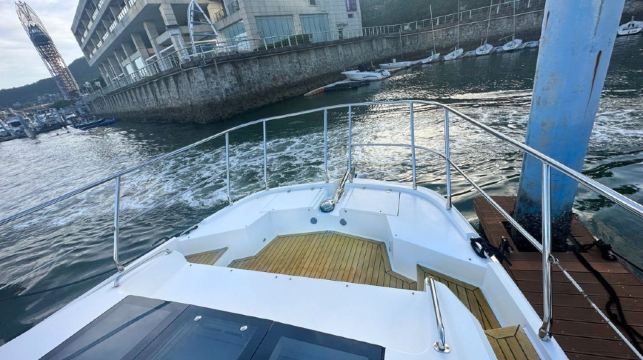 深圳大梅沙遊艇會39呎雙層豪華新遊艇 包船出海～2025全新品質出海