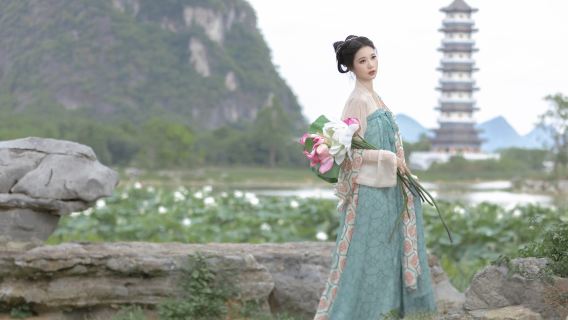 Phụng Tiết Khoảnh khắc Du lịch[Dịch vụ chụp ảnh cưới, ảnh nghệ thuật, quay phim bằng drone tại Thành Bạch Đế - Khuất Đường Hiệp/Đỉnh Tam Hiệp với nhiều ngôn ngữ hỗ trợ]