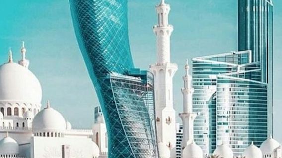 Abu Dhabi: Private Attractions Tour + Sheikh Zayed Grand Mosque & Souks Entry