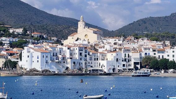 西班牙巴塞隆拿來回卡達克斯小鎮一日遊【中文包車+景點可調】