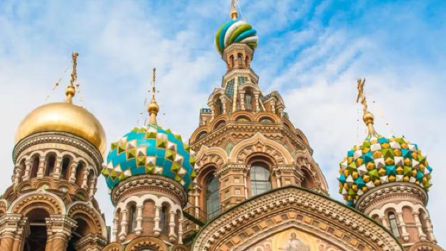 聖彼得堡皇都經典+冬宮+彼得霍夫宮包車一日遊