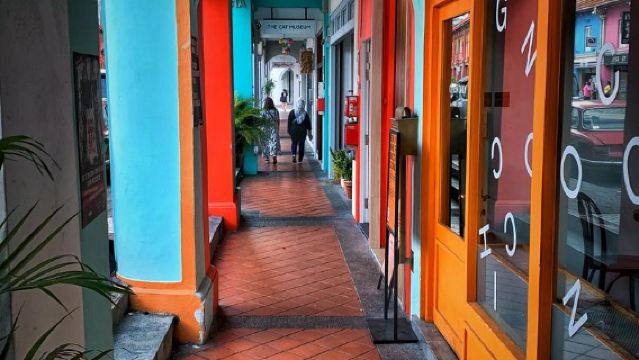 【活力新加坡一日遊】甘榜格南+新加坡濱海灣花園+魚尾獅公園+聖淘沙